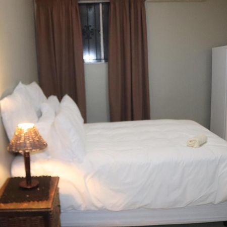 Tlelakufuma Guest House Johannesburg Zewnętrze zdjęcie