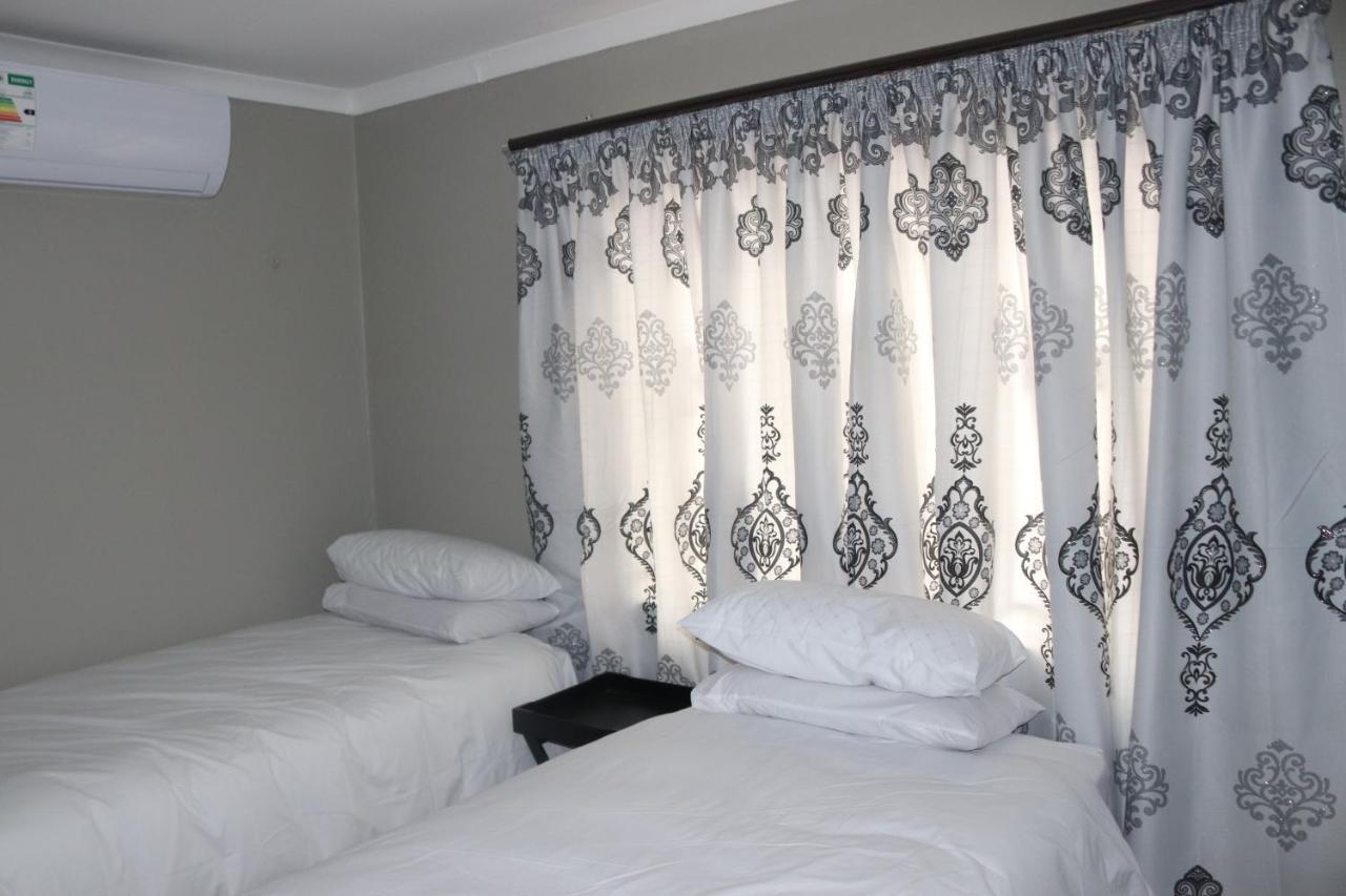 Tlelakufuma Guest House Johannesburg Zewnętrze zdjęcie